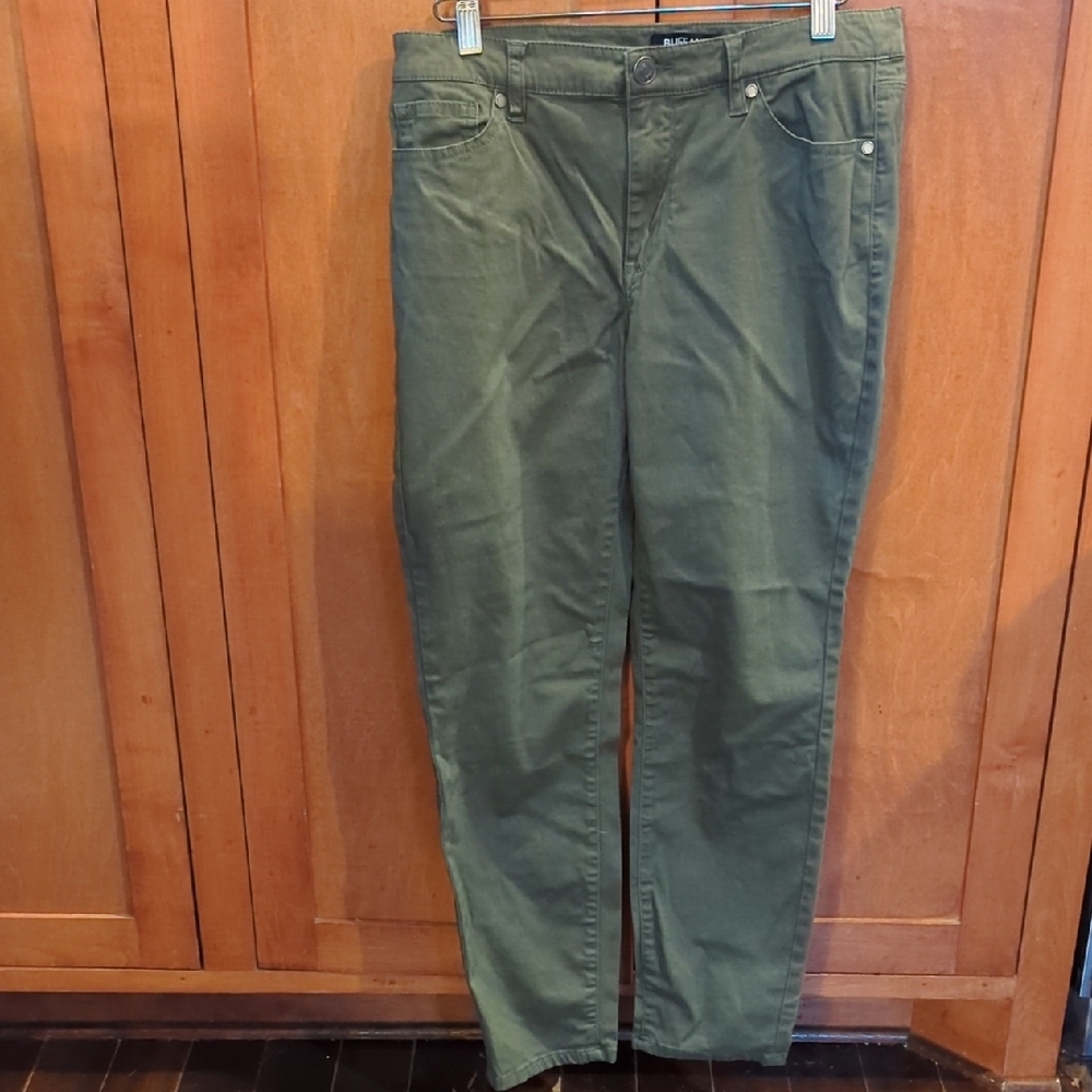 Buffalo David Bitton Women's Straight Leg Jeans in Olive 8/29